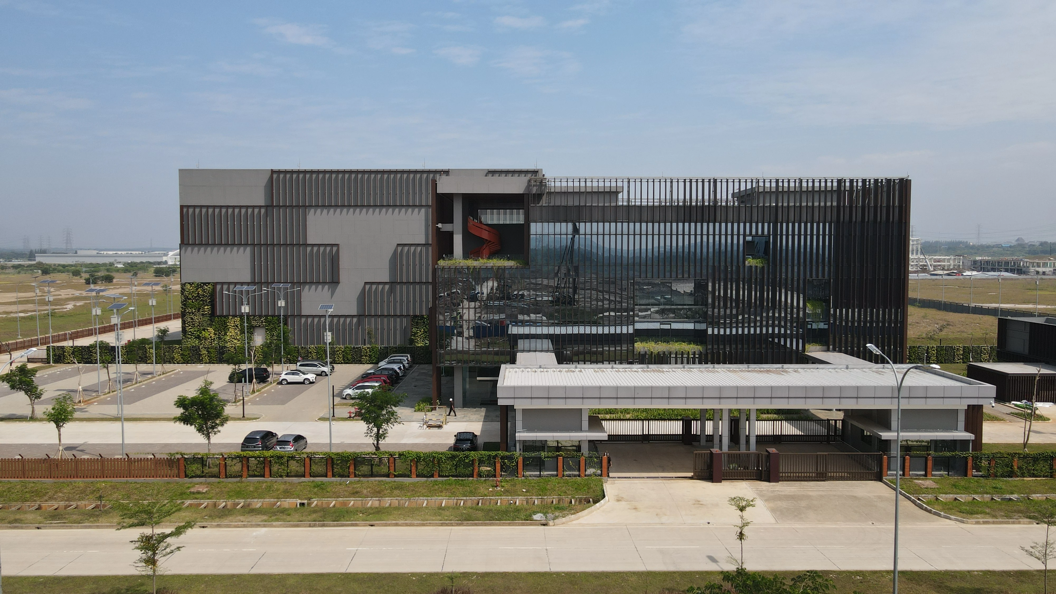NeutraDC Achieves ISO 14644-1 Class 8 Air Quality Standards: A Milestone for Excellence