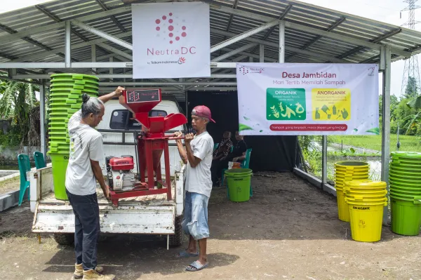 Sustainable Milestone: NeutraDC Empowers Jambidan Village with Waste Management Solutions on Its Second Anniversary